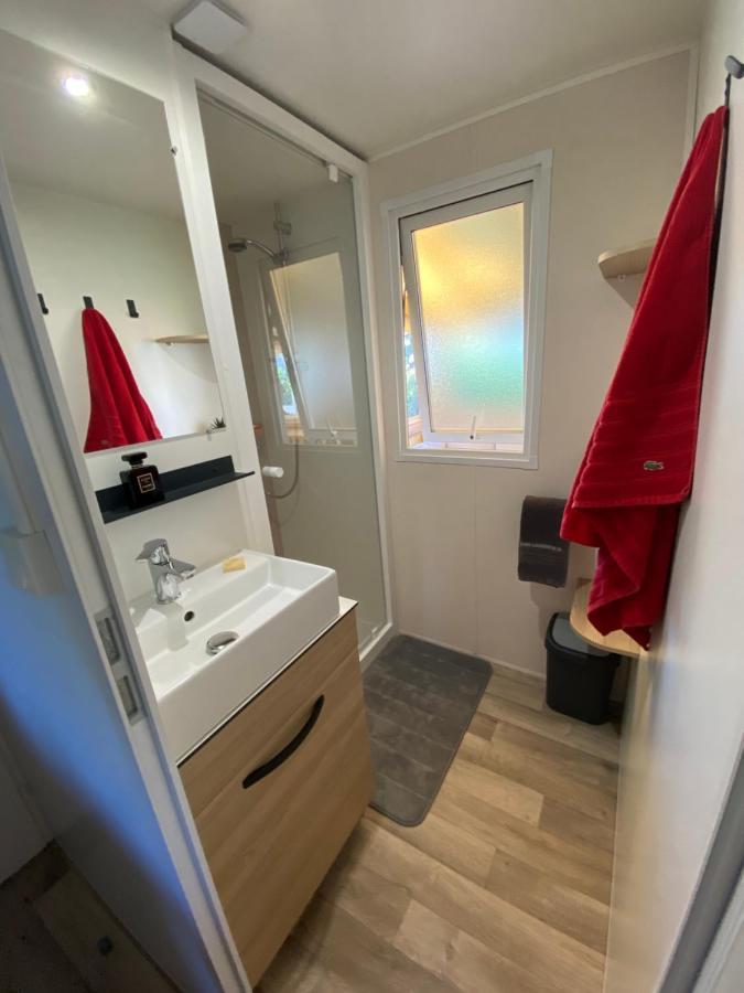 Mobil Home De Charme Fréjus Eksteriør bilde
