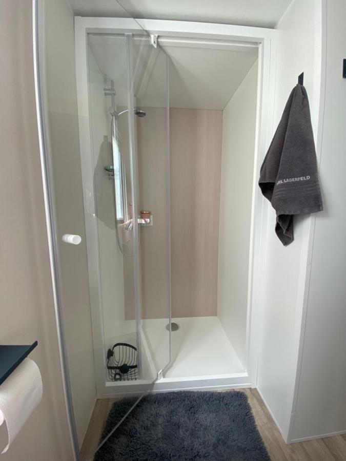 Mobil Home De Charme Fréjus Eksteriør bilde