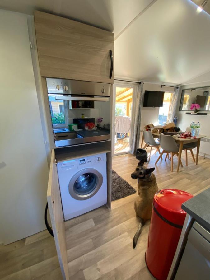 Mobil Home De Charme Fréjus Eksteriør bilde