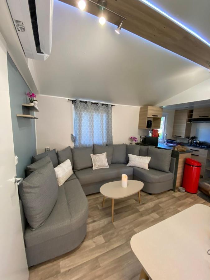 Mobil Home De Charme Fréjus Eksteriør bilde